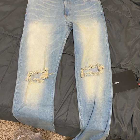 Fashion Nova Jeans - Picture 2 of 5